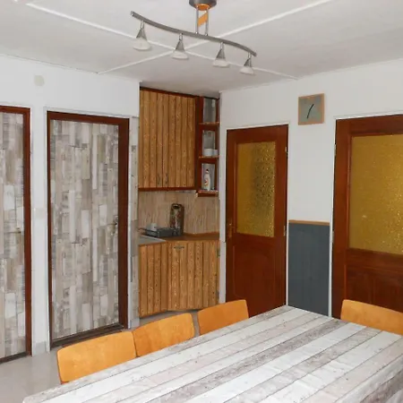 Vilmos Apartman Apartman *